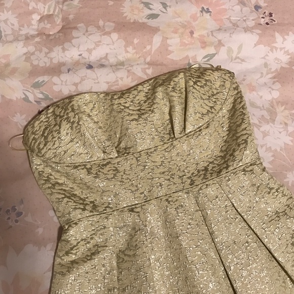 Gorgeous BCBG MAXAZRIA yellow/silver party dress - Picture 2 of 3